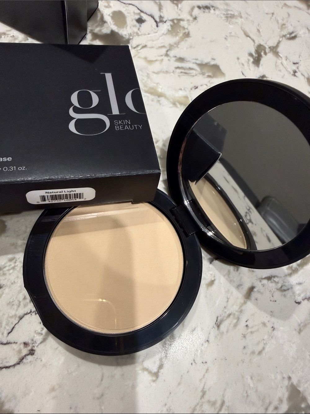glo Skin Beauty Pressed Powder Compact - Natural Light